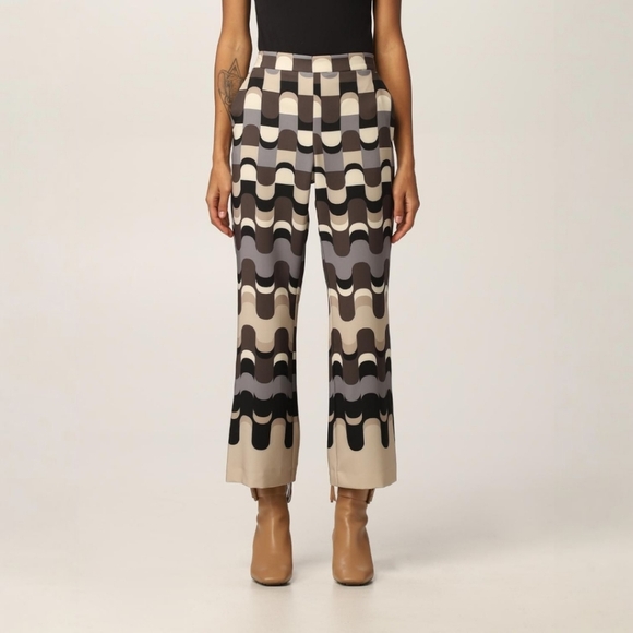 Maliparmi Pants - Maliparmi Italian Cropped/Flared Neo Modern Printed Pants in Neutral Tones, US 8
